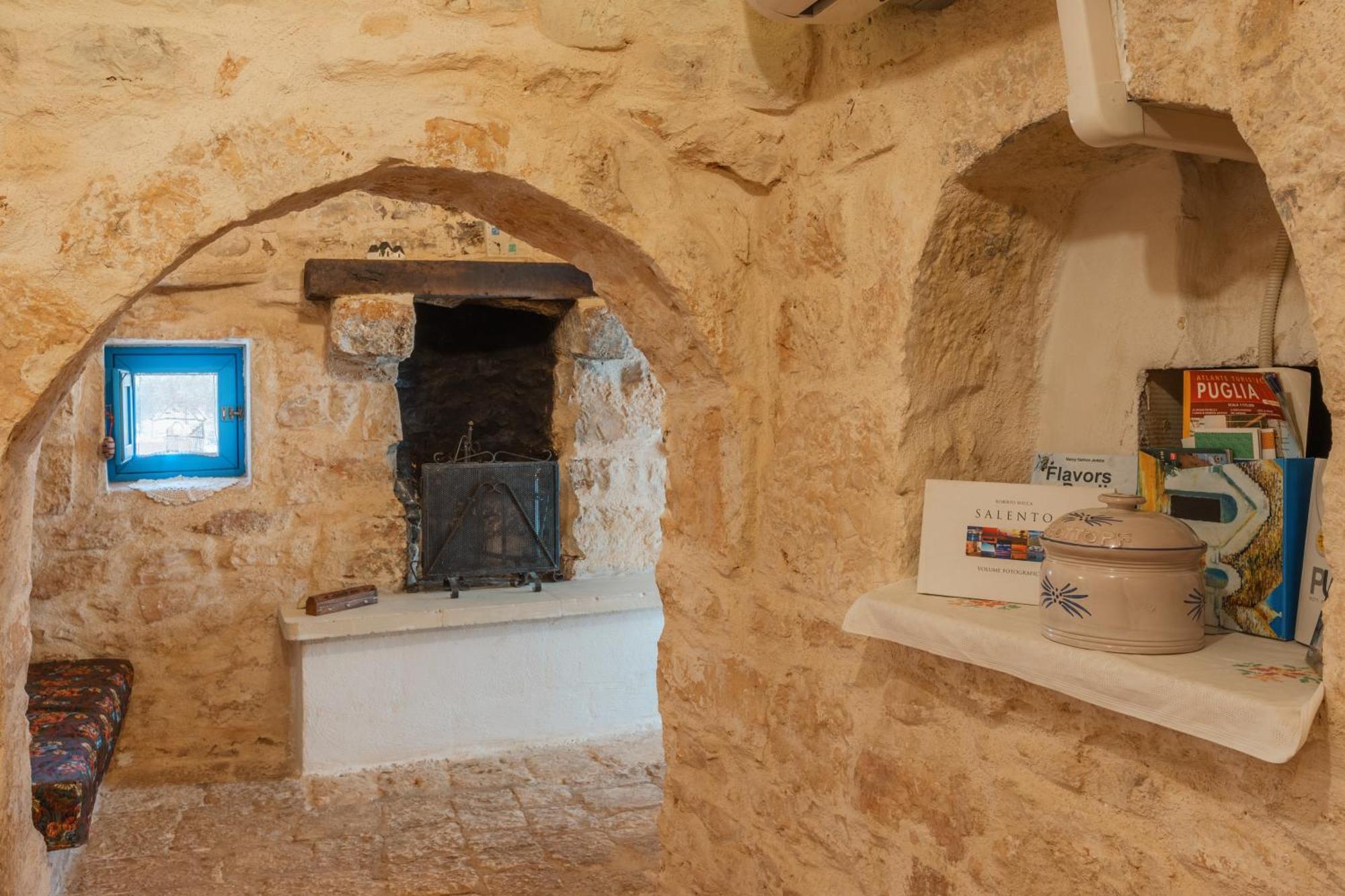 Trullo Tarantini Con Piscina Privata Apartment Latiano ภายนอก รูปภาพ