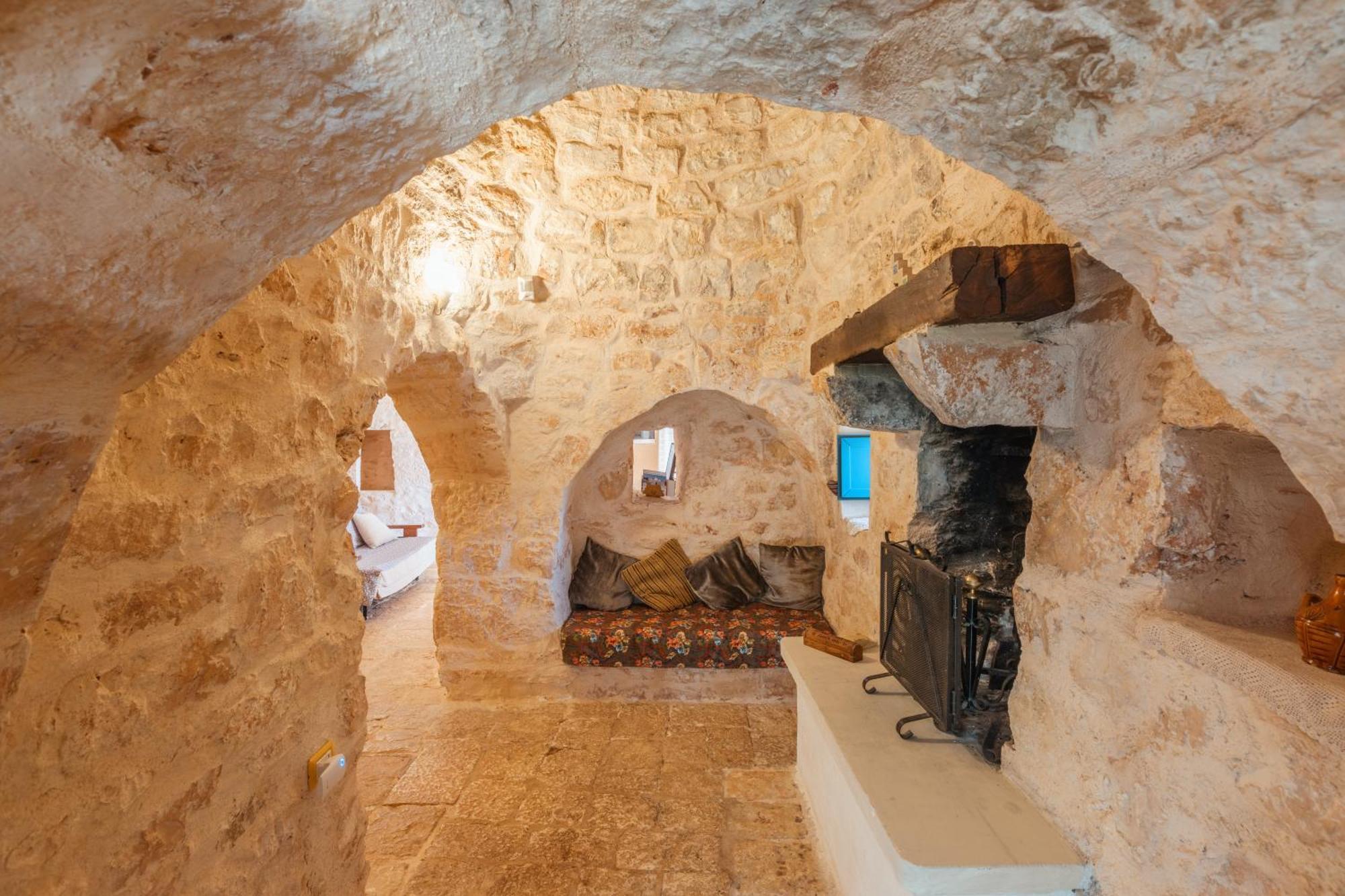 Trullo Tarantini Con Piscina Privata Apartment Latiano ภายนอก รูปภาพ