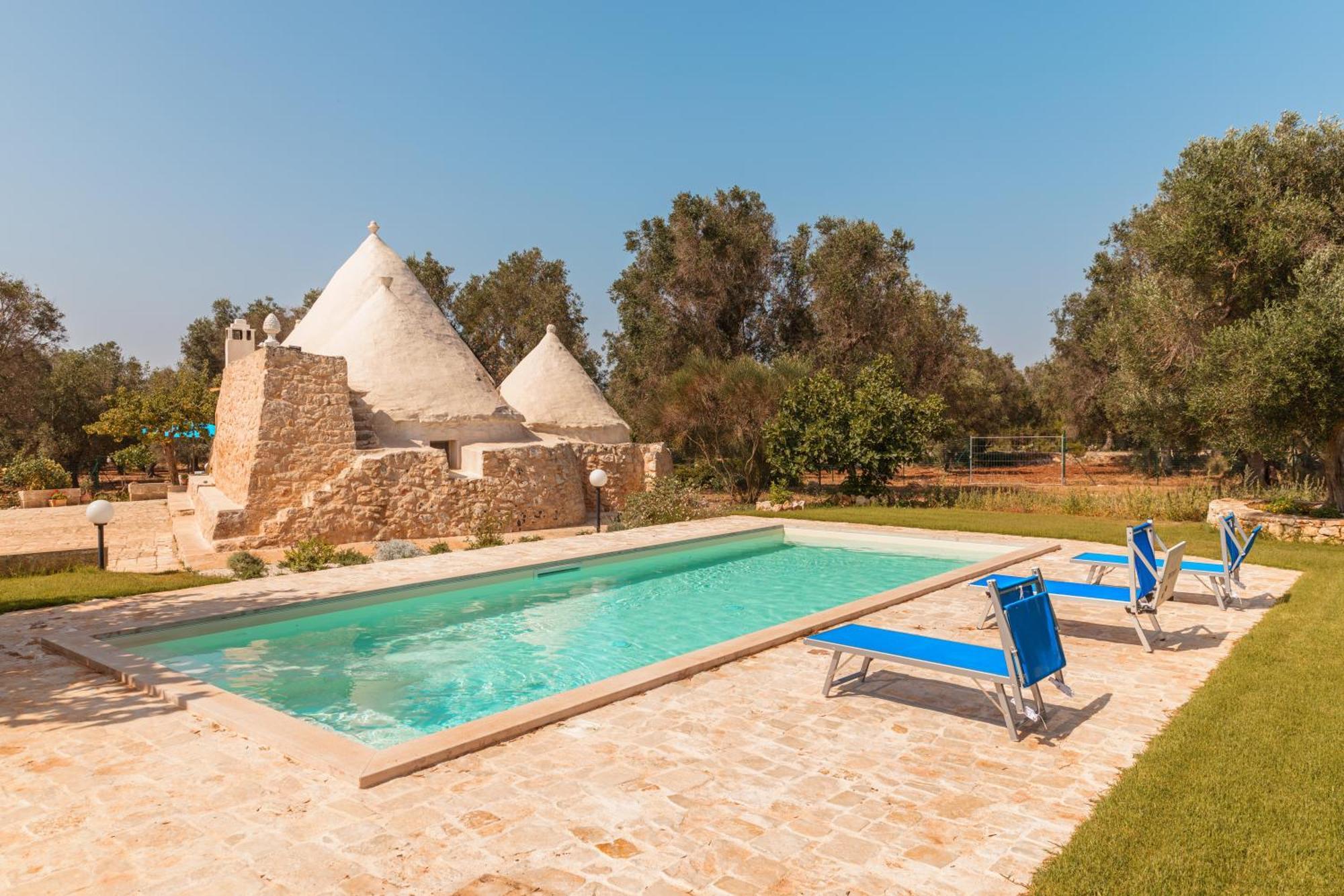 Trullo Tarantini Con Piscina Privata Apartment Latiano ภายนอก รูปภาพ