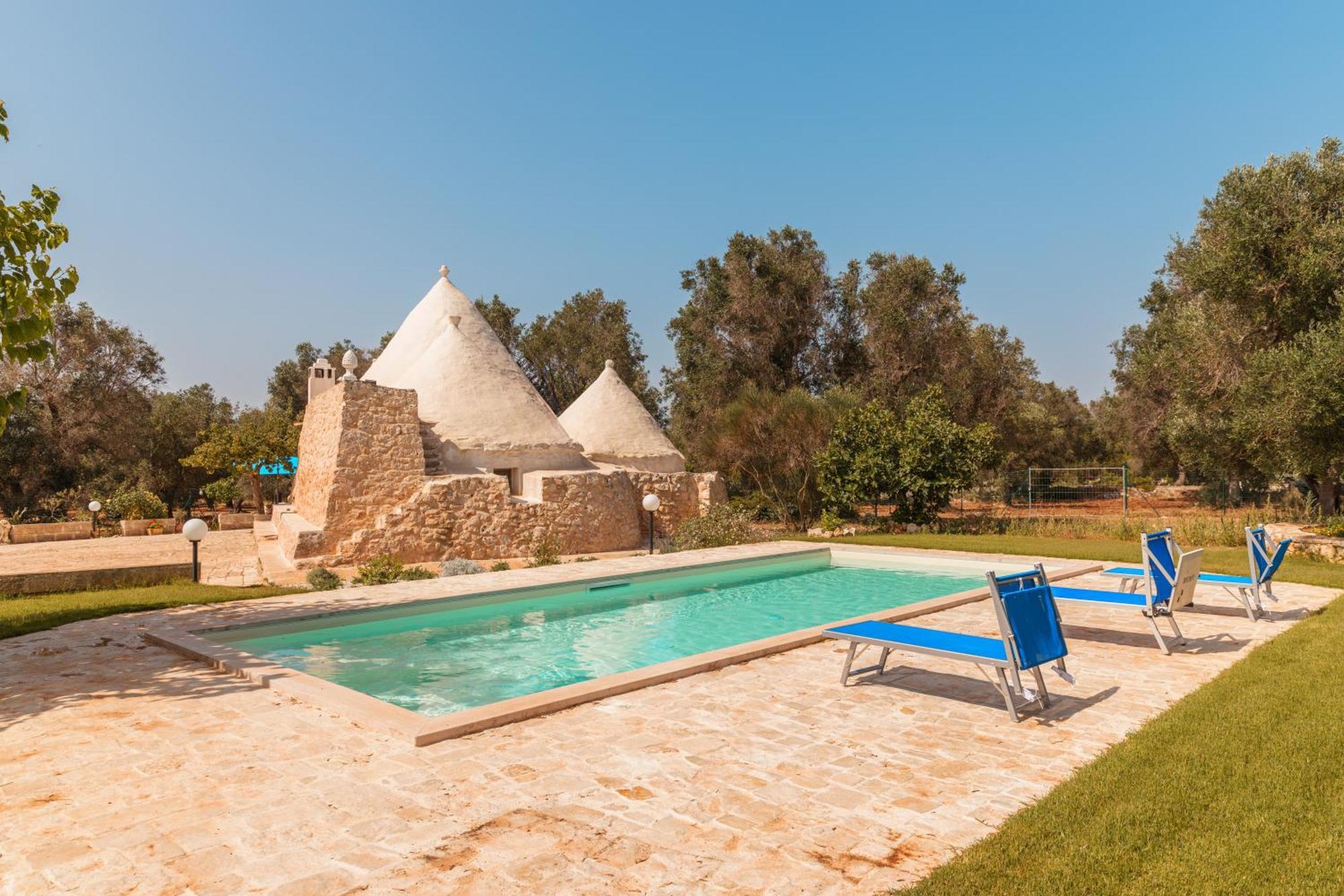 Trullo Tarantini Con Piscina Privata Apartment Latiano ภายนอก รูปภาพ