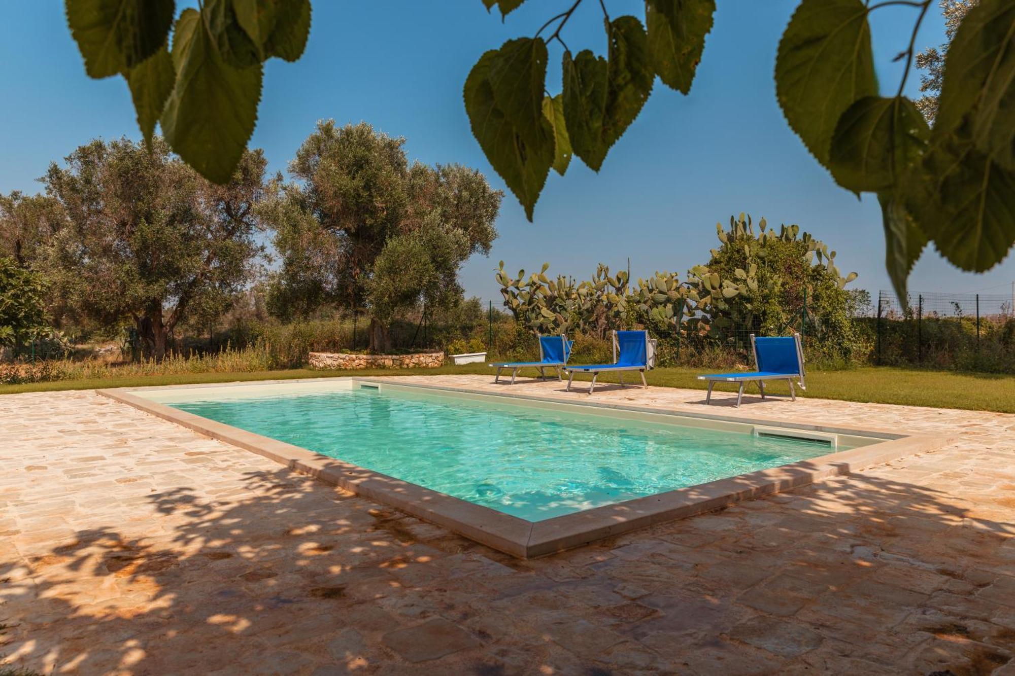 Trullo Tarantini Con Piscina Privata Apartment Latiano ภายนอก รูปภาพ