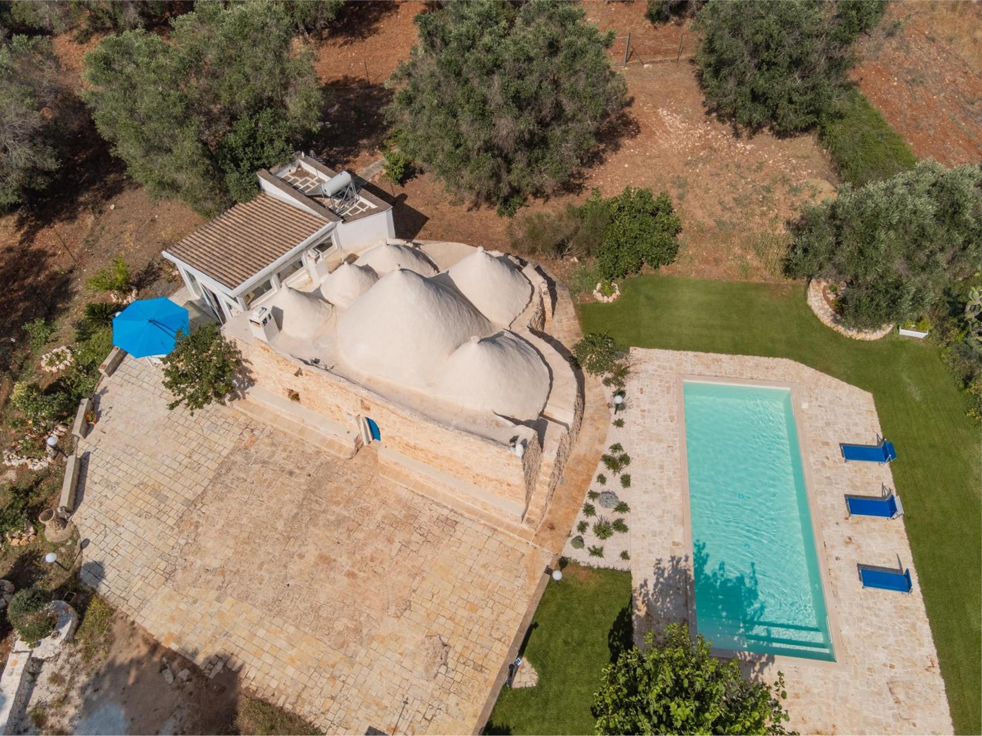 Trullo Tarantini Con Piscina Privata Apartment Latiano ภายนอก รูปภาพ