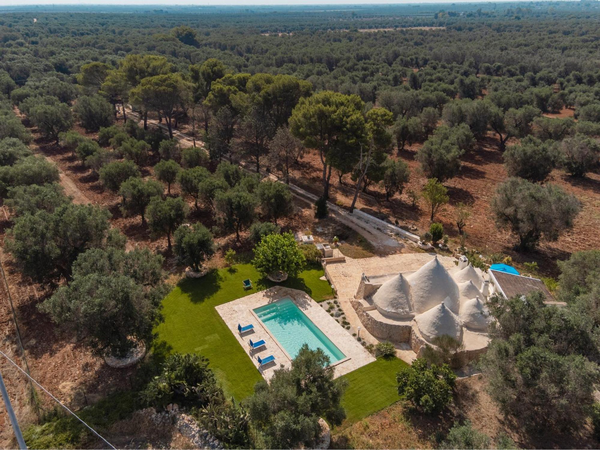 Trullo Tarantini Con Piscina Privata Apartment Latiano ภายนอก รูปภาพ