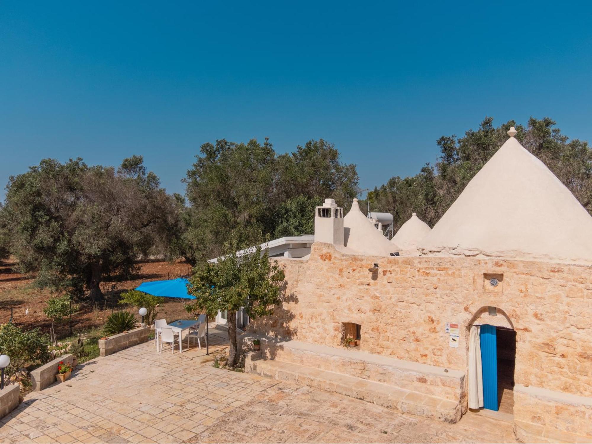 Trullo Tarantini Con Piscina Privata Apartment Latiano ภายนอก รูปภาพ